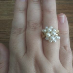 Pearl cluster 14K Gold Ring sz 6.25